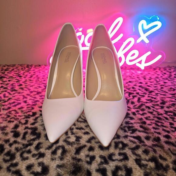 Michael Kors Women's White Court - Picture 5 of 8